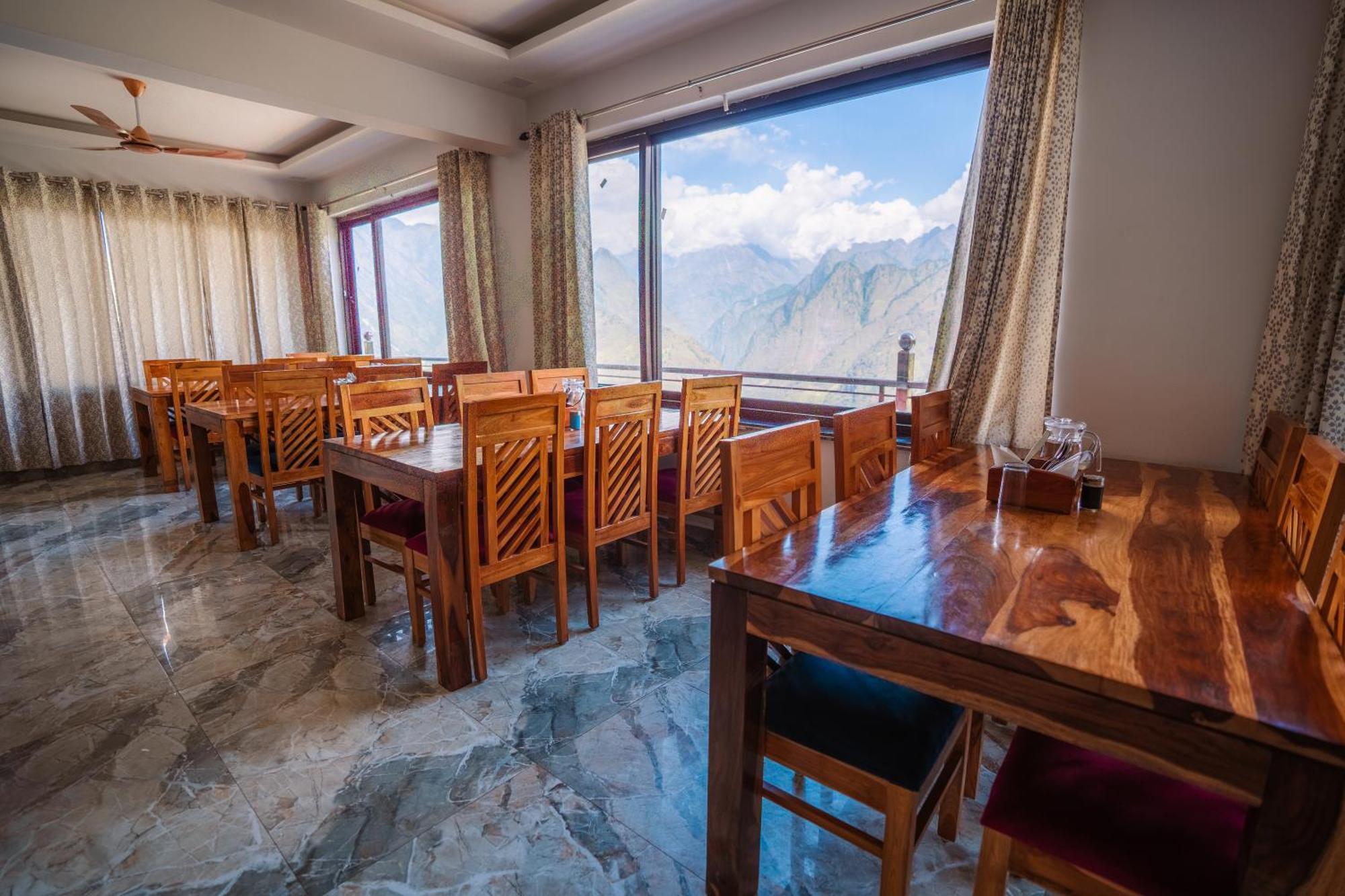 Aaryam Resort, Auli Joshīmath Kültér fotó