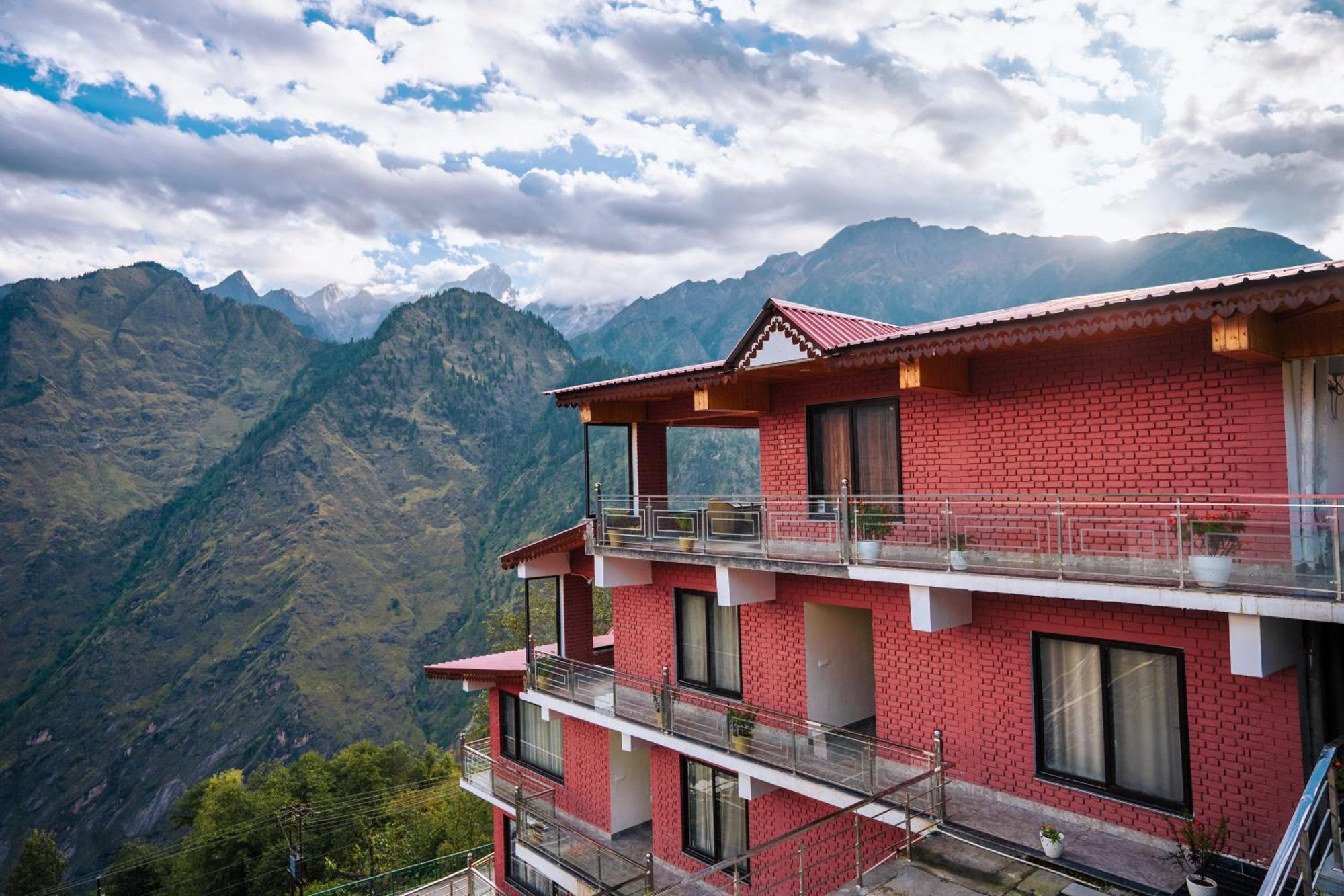 Aaryam Resort, Auli Joshīmath Kültér fotó